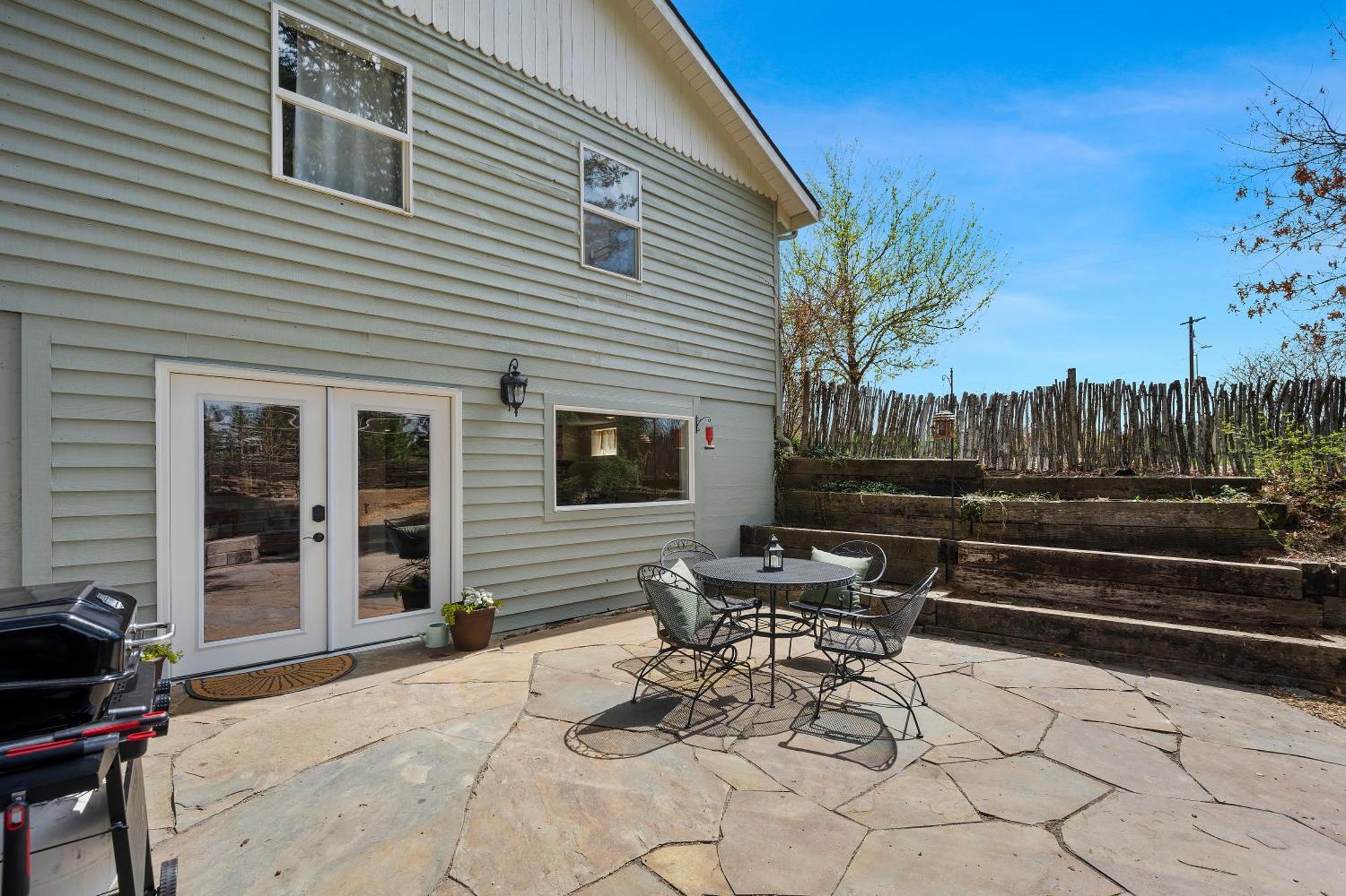 Country Cottage Basement Apartment Hayden Exterior photo